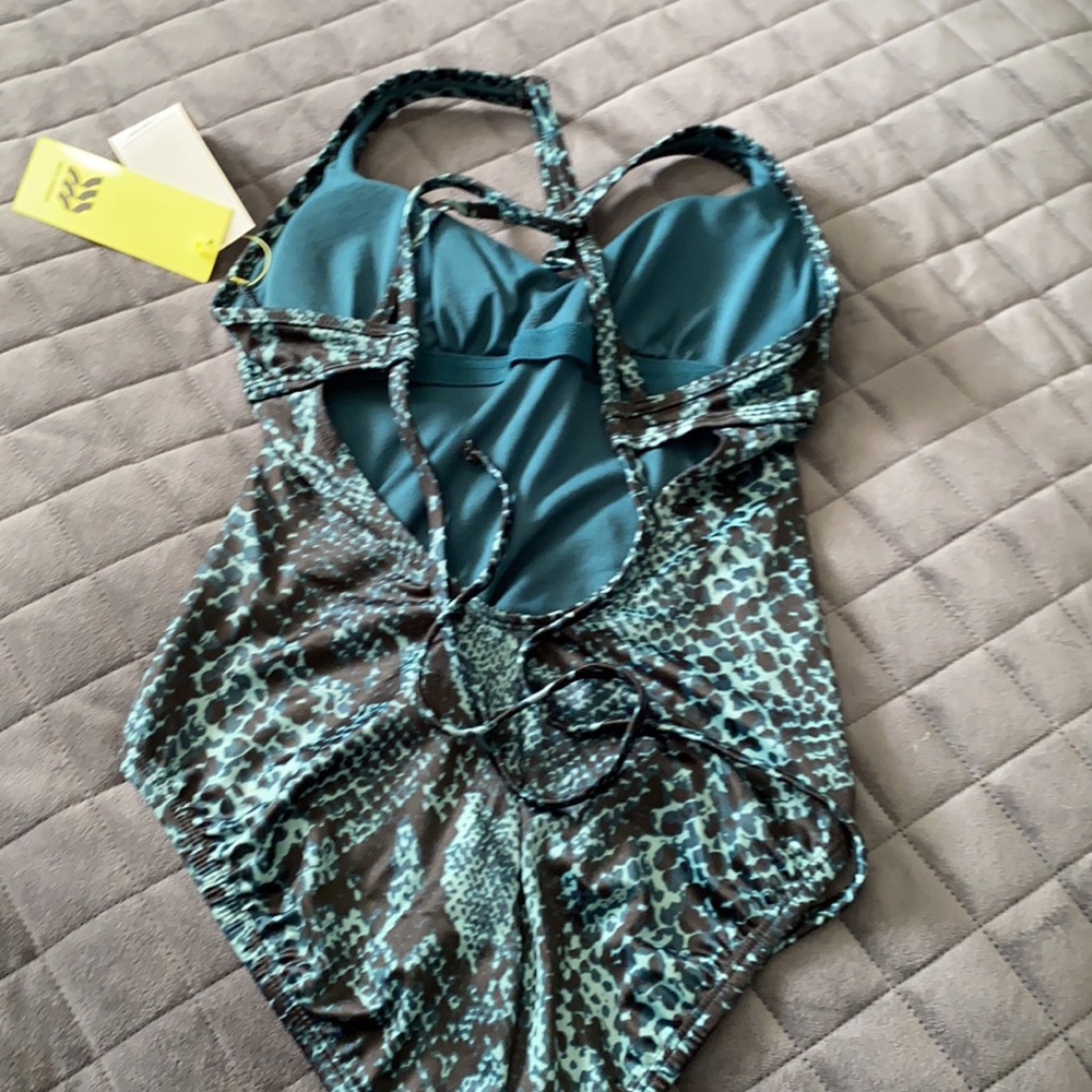 two swimsuits..👌🏼15 - Picture 5 of 6